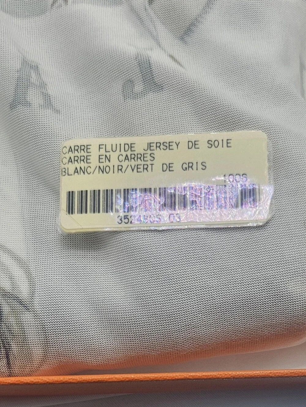 Hermes Authentic Carre En Carres Silk Jersey 90 By Bali Barret New In Box/Tag
